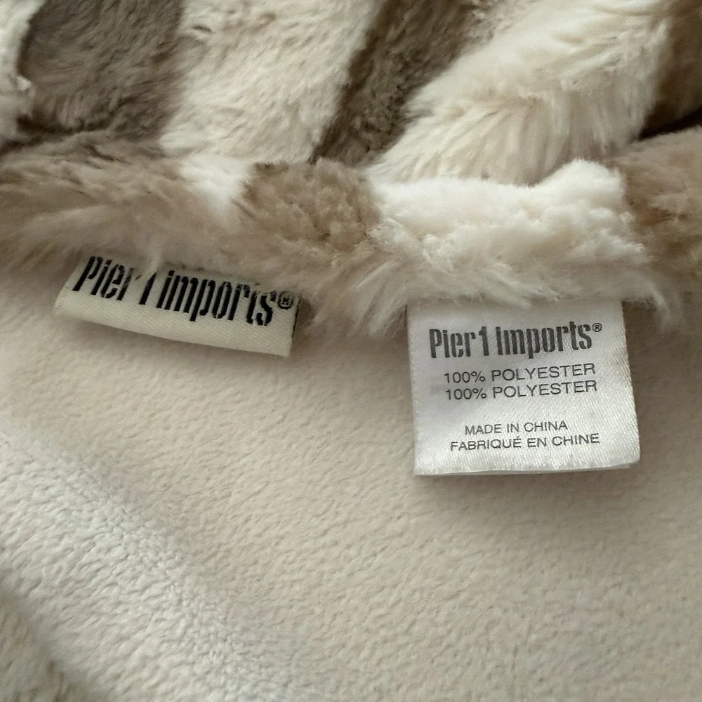 Vtg Pier 1 Imports Neutral Zebra Print Plush Faux Fur Blanket Soft Throw 50x62
